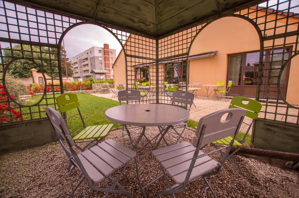 Kyriad Direct Roanne Hotel Ngoại thất bức ảnh